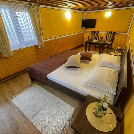 Guest Colorit Koprivshtitsa