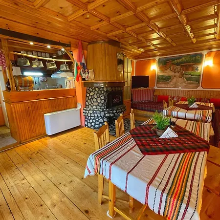 Guest house Guest Colorit 3*